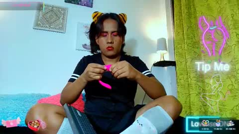 Snapshot of dember_osohot chatting on 4, 3, 2025 dember_osohot online show from 4, 3, 2025