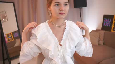 Snapshot of demetricekanady chatting on 10, 6, 2026 Hi my name is Sari nice to see you in my Room online show from 10, 6, 2026