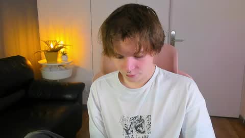 demianenglen online show from 7, 4, 2026