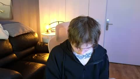 Snapshot of demianenglen chatting on 1, 6, 2026 demianenglen online show from 1, 6, 2026