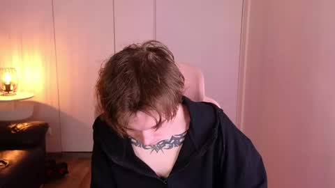 Snapshot of demianenglen chatting on 1, 6, 2026 demianenglen online show from 1, 6, 2026