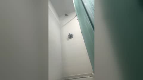 Snapshot of demon_danni chatting on 7, 4, 2026 Demon danni online show from 7, 4, 2026