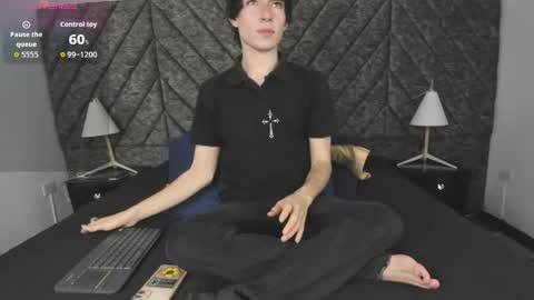 Snapshot of demon_foxx chatting on 9, 6, 2026 online show from 9, 6, 2026