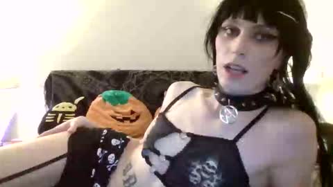 Snapshot of demonally chatting on 14, 5, 2026 demonally online show from 14, 5, 2026
