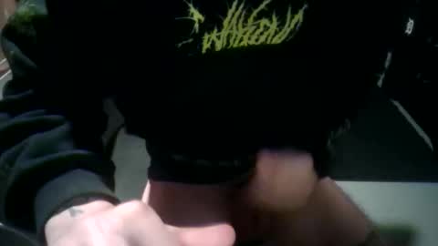 Snapshot of demondickxxx chatting on 10, 6, 2026 demondickxxx online show from 10, 6, 2026