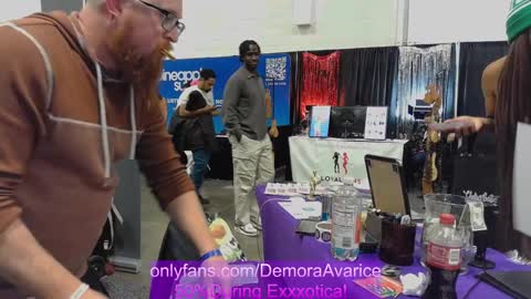 Snapshot of demora_avarice chatting on 8, 12, 2024 demora_avarice online show from 8, 12, 2024