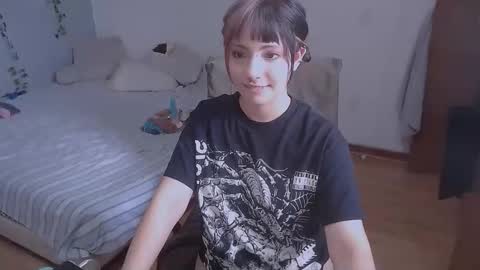 Snapshot of deni_bloom chatting on 2, 6, 2026 Denisse schedule Monday to Friday 1300-1900 mexican time Saturday-maybe it could be a surprise IDEPENDENT MODEL online show from 2, 6, 2026