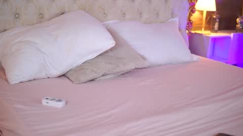 denisedevilles online show from 22, 1, 2025