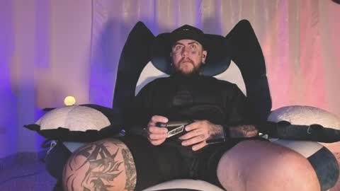 Oliver online show from 6, 4, 2026