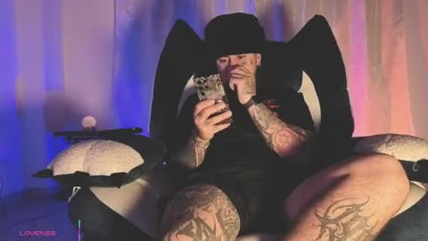 Oliver online show from 7, 4, 2026