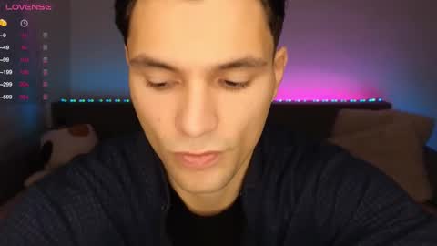 Den online show from 3, 11, 2025