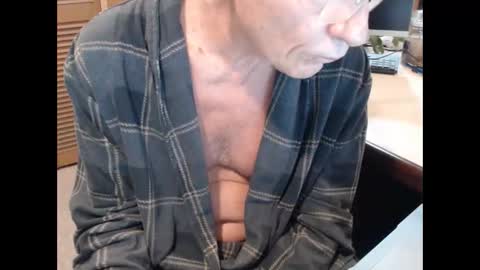 Snapshot of denn_jett chatting on 21, 12, 2025 Den Jet online show from 21, 12, 2025