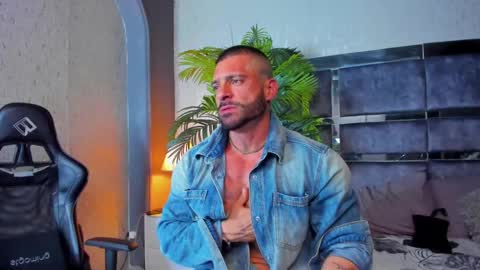 dennis_cox_ online show from 23, 2, 2025