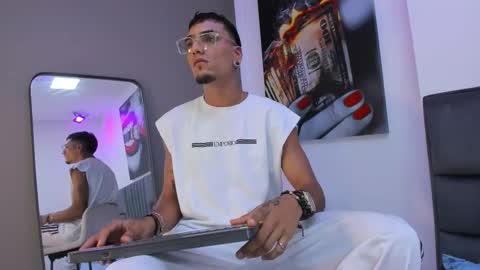 Dennis Kinsey online show from 18, 2, 2026