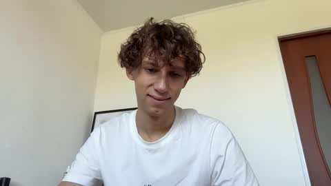 Snapshot of denobluora chatting on 23, 9, 2025 Jasper   online show from 23, 9, 2025