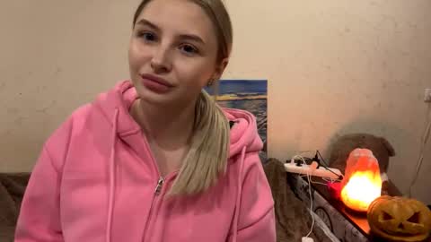 Vi  Victoria online show from 30, 10, 2025