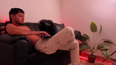 Snapshot of dereck_g chatting on 11, 6, 2026 dereck_g online show from 11, 6, 2026