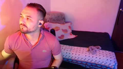 Dereck Mills3 online show from 4, 5, 2026