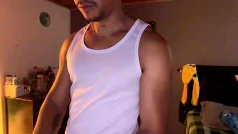 Snapshot of dereck_myers chatting on 31, 12, 2024 Dereck Myers online show from 31, 12, 2024