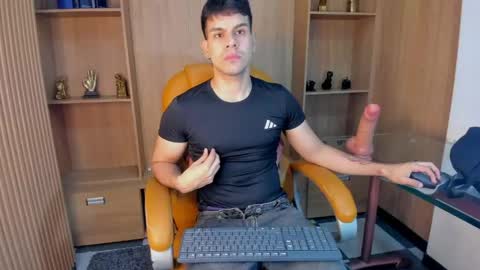 Snapshot of derek_voss chatting on 2, 5, 2026 derek_voss online show from 2, 5, 2026