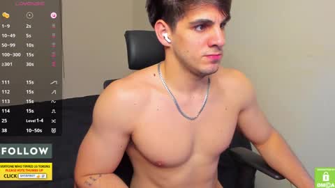 Snapshot of derekcb chatting on 12, 10, 2025 Derekcb online show from 12, 10, 2025