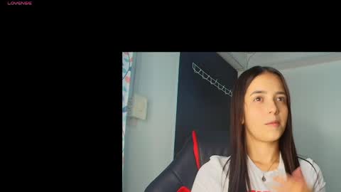 Snapshot of derly_cuervo703031 chatting on 17, 5, 2026 derly_cuervo703031 online show from 17, 5, 2026