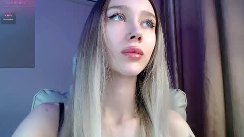 Snapshot of des_ch chatting on 17, 5, 2026 Ari online show from 17, 5, 2026
