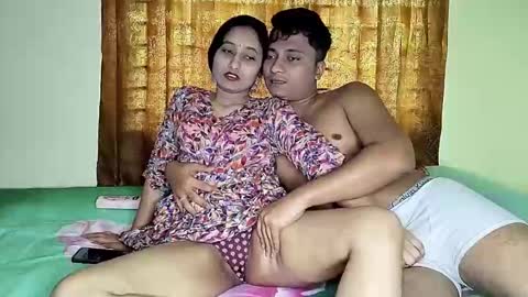 Snapshot of desirehub chatting on 15, 2, 2026 Rowsy - Dave online show from 15, 2, 2026