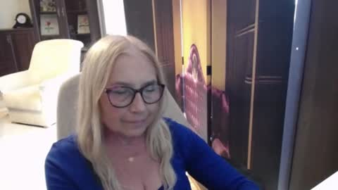 Snapshot of desiresofia chatting on 12, 7, 2026 S O F I A online show from 12, 7, 2026