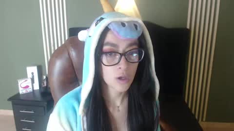 Snapshot of desiring__angel chatting on 18, 12, 2024 Desiring Angel online show from 18, 12, 2024