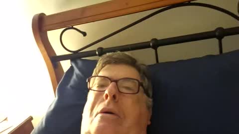 Desmon1958 online show from 5, 4, 2026