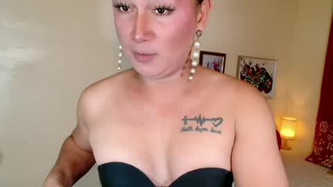Snapshot of destenierose chatting on 25, 6, 2026 destenierose online show from 25, 6, 2026