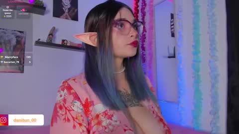 Snapshot of destiny14_ chatting on 13, 9, 2025 Dani online show from 13, 9, 2025