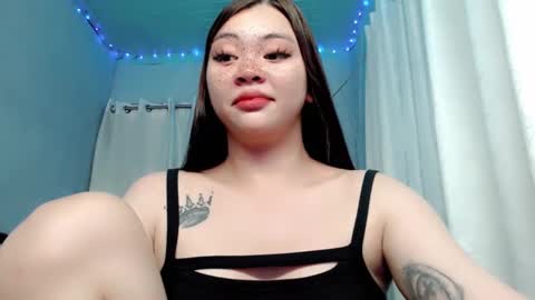 Snapshot of destinyroxie chatting on 2, 1, 2025 ROXIE  online show from 2, 1, 2025