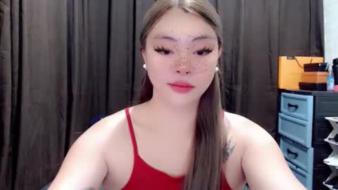 Snapshot of destinyroxie chatting on 13, 10, 2025 ROXIE  online show from 13, 10, 2025