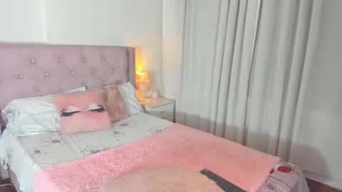 destinysweet21 online show from 11, 4, 2026