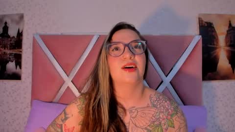 Snapshot of deva_blue chatting on 17, 5, 2026 Deva Blue online show from 17, 5, 2026