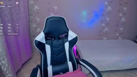 devil_mixie online show from 25, 3, 2026