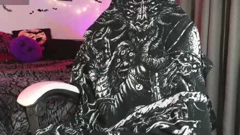 devil_s_bride online show from 12, 4, 2026