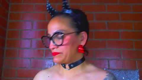 devil_taylorx online show from 28, 7, 2026