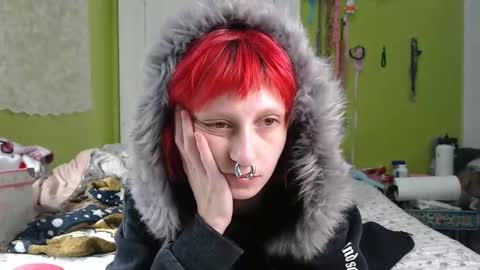 Snapshot of devilg1rl chatting on 1, 3, 2026 poutyangel online show from 1, 3, 2026