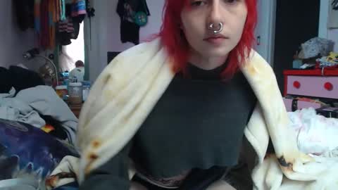 Snapshot of devilg1rl chatting on 4, 5, 2026 poutyangel online show from 4, 5, 2026