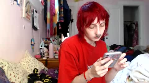 Snapshot of devilg1rl chatting on 2, 6, 2026 poutyangel online show from 2, 6, 2026