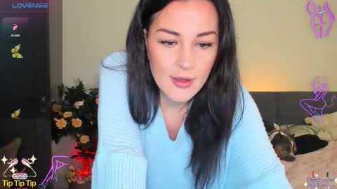 Snapshot of devilish_goddes chatting on 2, 12, 2025 Devilish Goddess online show from 2, 12, 2025