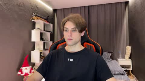 Snapshot of devilnut1 chatting on 1, 12, 2025 devilnut1 online show from 1, 12, 2025