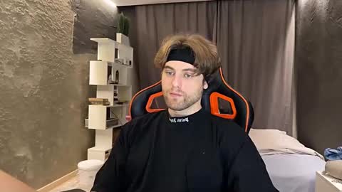 Snapshot of devilnut1 chatting on 18, 3, 2026 devilnut1 online show from 18, 3, 2026