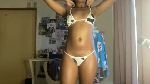 Snapshot of devinestar chatting on 18, 4, 2026 Devine Star online show from 18, 4, 2026