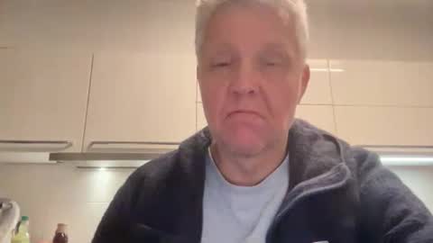 Snapshot of devon_nite chatting on 13, 11, 2025 Devon online show from 13, 11, 2025