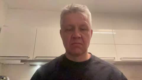 Snapshot of devon_nite chatting on 1, 12, 2025 Devon online show from 1, 12, 2025