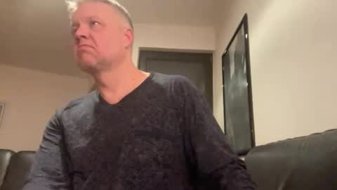 Snapshot of devon_nite chatting on 8, 1, 2026 Devon online show from 8, 1, 2026